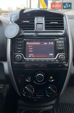 Хэтчбек Nissan Versa Note 2016 в 