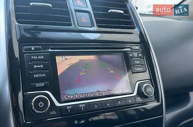 Хэтчбек Nissan Versa Note 2015 в 