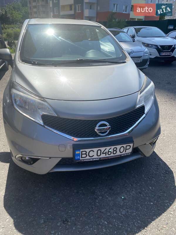 Nissan Versa Note 2015