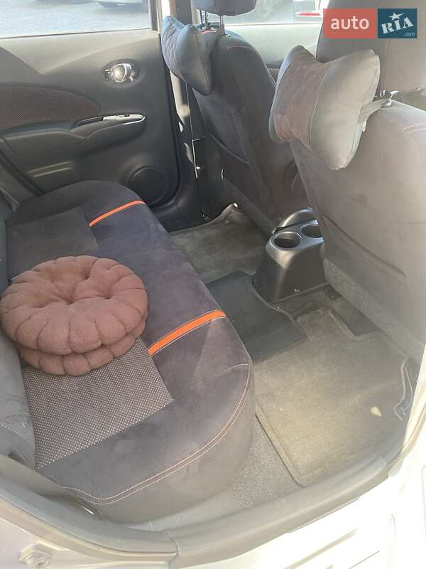 Хэтчбек Nissan Versa Note 2015 в Киеве фото 7 Хэтчбек Nissan Versa Note 2015 в Киеве