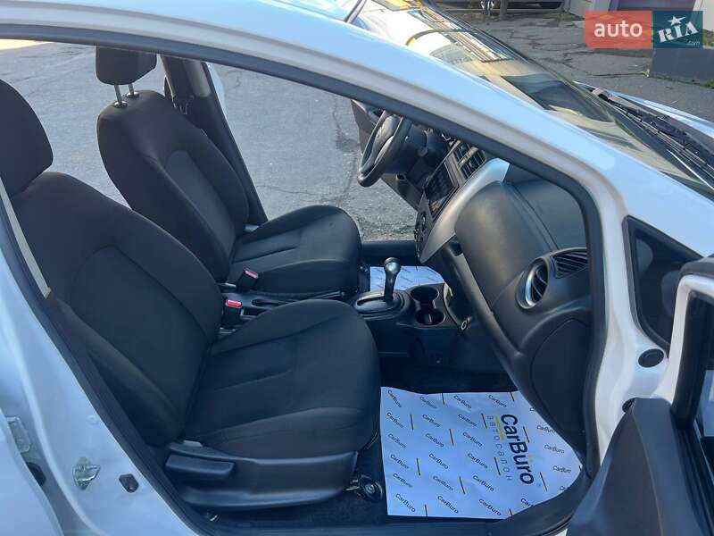 Хэтчбек Nissan Versa Note 2017 в Одессе фото 19 Хэтчбек Nissan Versa Note 2017 в Одессе