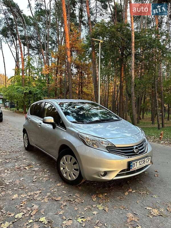 Хэтчбек Nissan Versa Note 2015 в Киеве фото 3 Хэтчбек Nissan Versa Note 2015 в Киеве