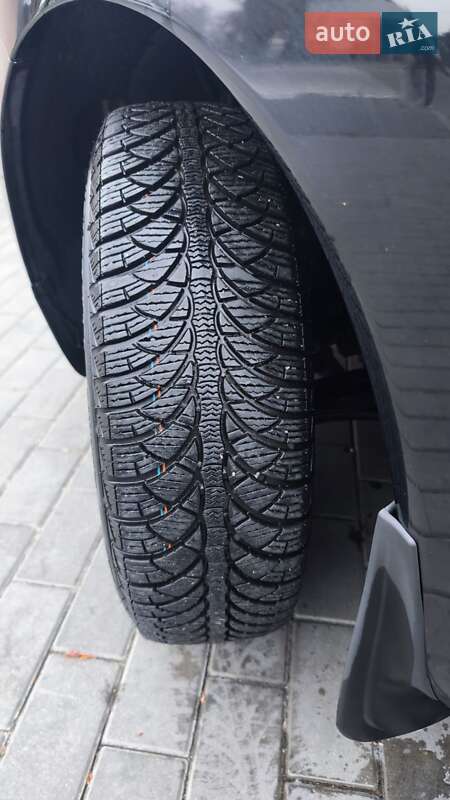 Хэтчбек Nissan Versa Note 2016 в Кременчуге