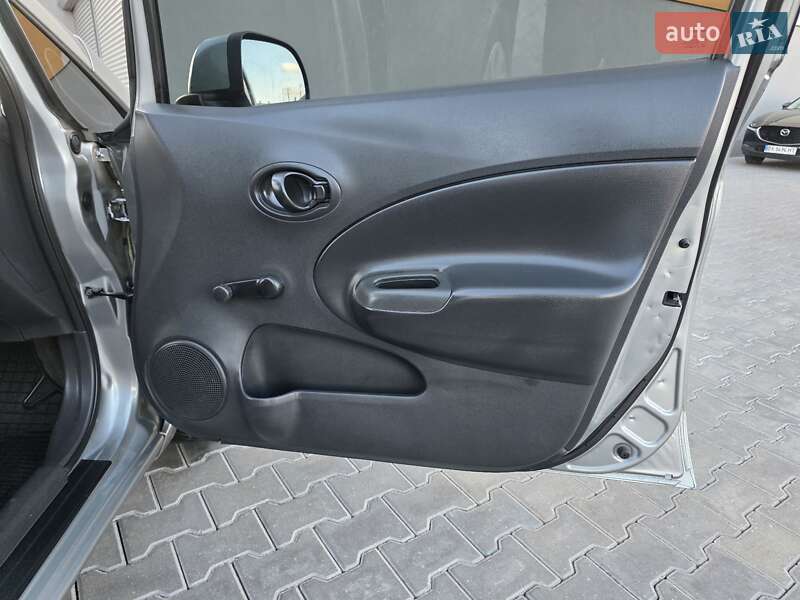 Хэтчбек Nissan Versa Note 2014 в Хмельницком