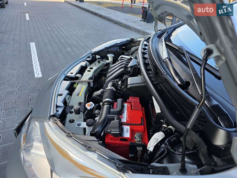 Хэтчбек Nissan Versa Note 2014 в Хмельницком