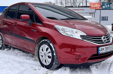 Хэтчбек Nissan Versa Note 2014 в Житомире
