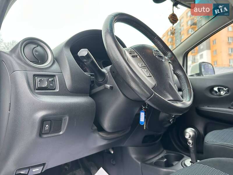 Хетчбек Nissan Versa Note 2013 в Вінниці