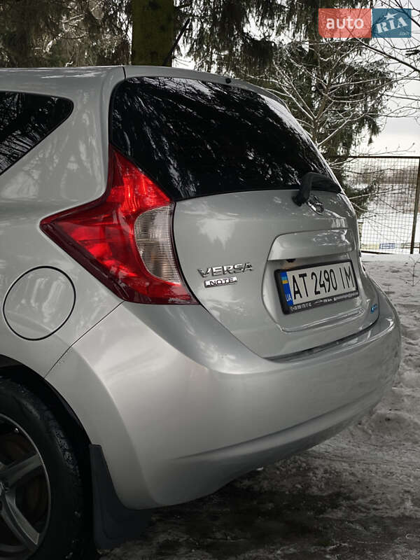 Хэтчбек Nissan Versa Note 2015 в Бурштыне