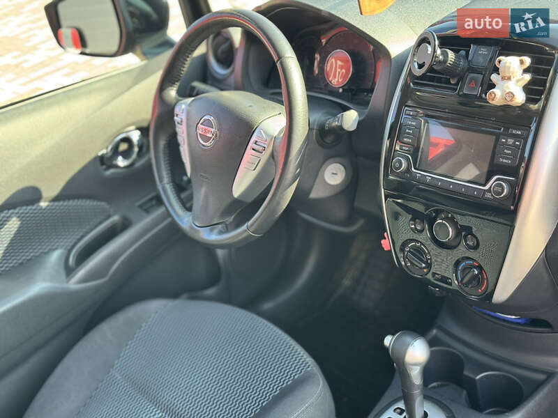 Хэтчбек Nissan Versa Note 2015 в Львове