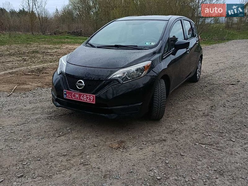 Хэтчбек Nissan Versa Note 2017 в Киеве