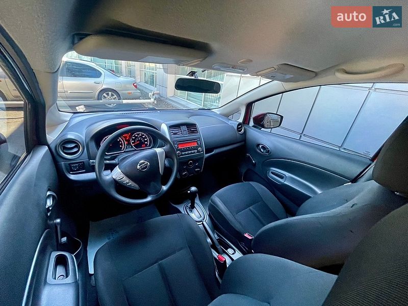 Хэтчбек Nissan Versa Note 2016 в Киеве