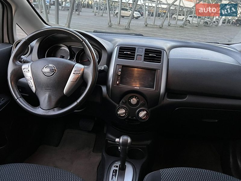 Хэтчбек Nissan Versa Note 2014 в Львове