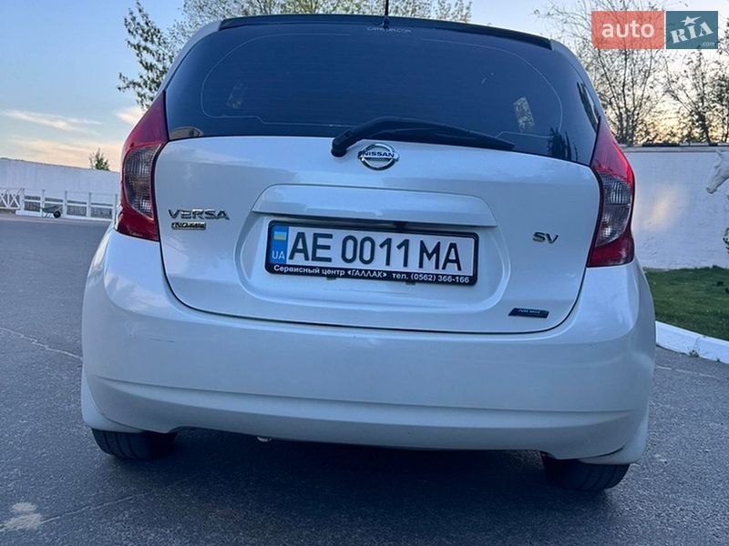 Хэтчбек Nissan Versa Note 2013 в Днепре