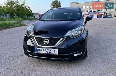 Хэтчбек Nissan Versa Note 2017 в Запорожье