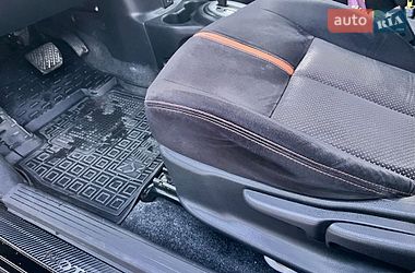 Хэтчбек Nissan Versa Note 2017 в Запорожье