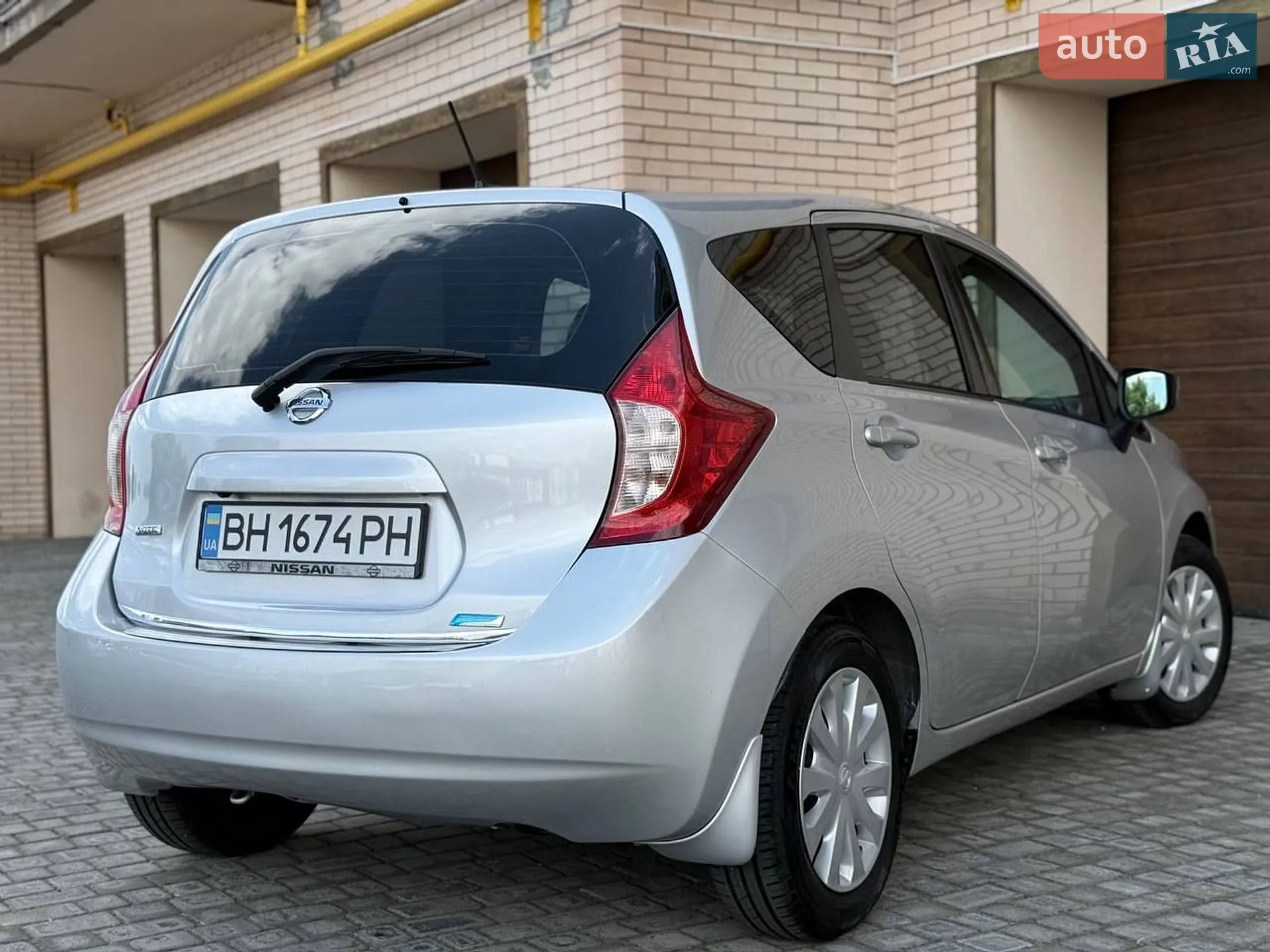 2016 Nissan Versa - мініатюра 16