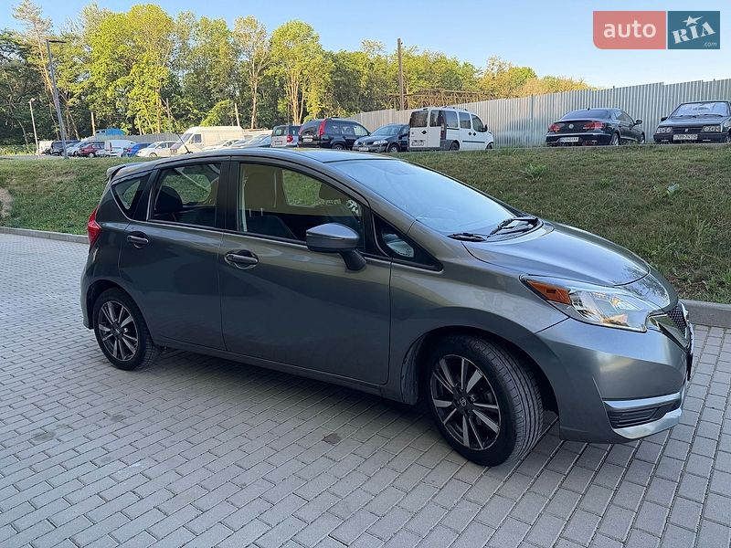 Nissan Versa Note, photos from the listing