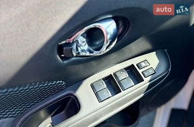 Хэтчбек Nissan Versa Note 2015 в Николаеве