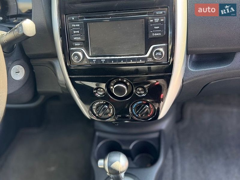 Хэтчбек Nissan Versa Note 2015 в Николаеве