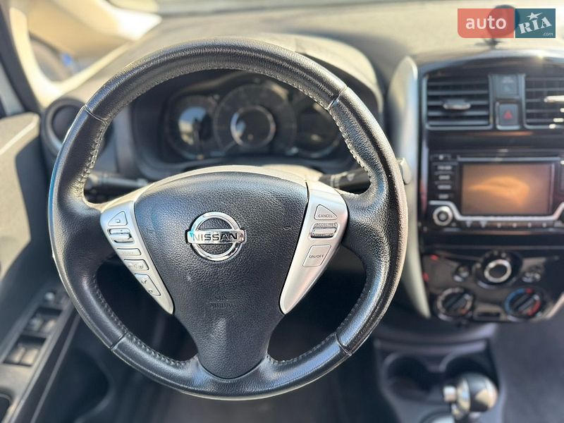 Хэтчбек Nissan Versa Note 2015 в Николаеве