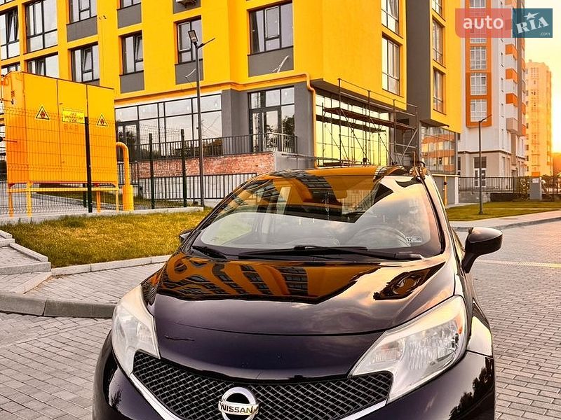 Хэтчбек Nissan Versa Note 2015 в Львове