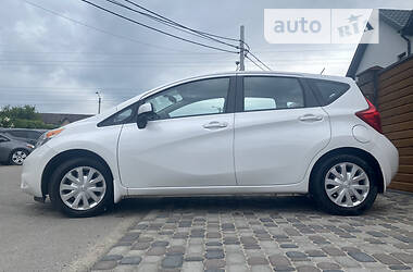 Хэтчбек Nissan Versa 2014 в Киеве