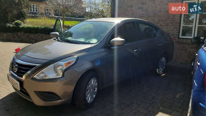 Седан Nissan Versa 2016 в Одессе