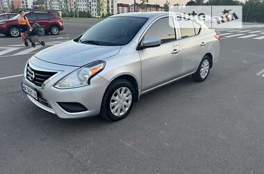 Седан Nissan Versa 2018 в Рівному