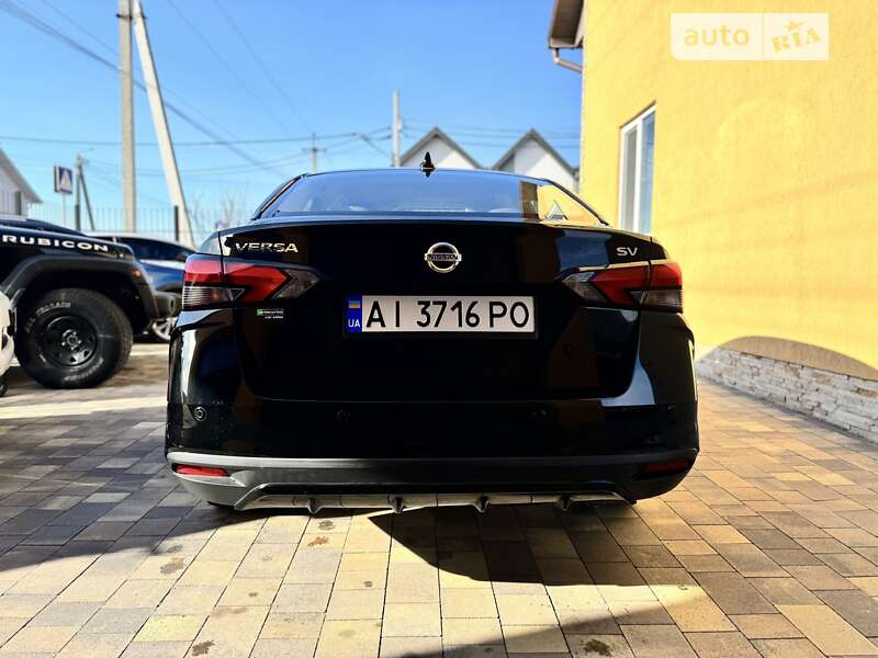 Седан Nissan Versa 2019 в Киеве