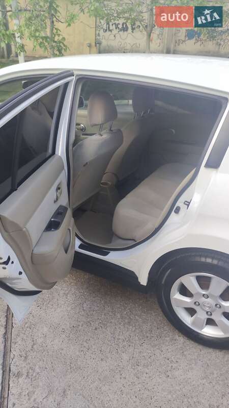 Седан Nissan Versa 2012 в Одессе фото 6 Седан Nissan Versa 2012 в Одессе