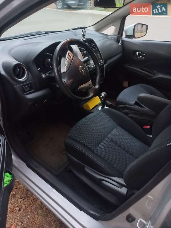 Седан Nissan Versa 2016 в Вышгороде