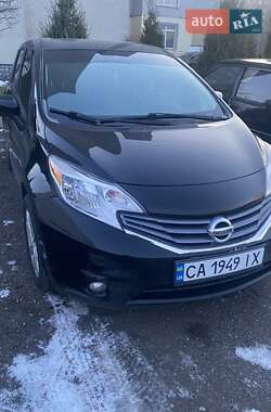 Седан Nissan Versa 2015 в Черкасах