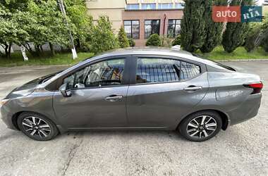 Седан Nissan Versa 2020 в 