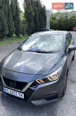 Седан Nissan Versa 2020 в 