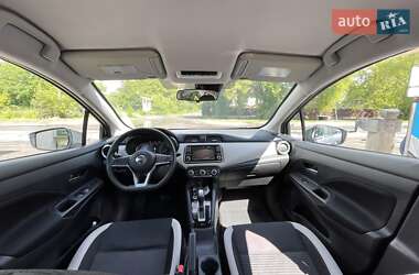 Седан Nissan Versa 2020 в 