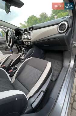 Седан Nissan Versa 2020 в 