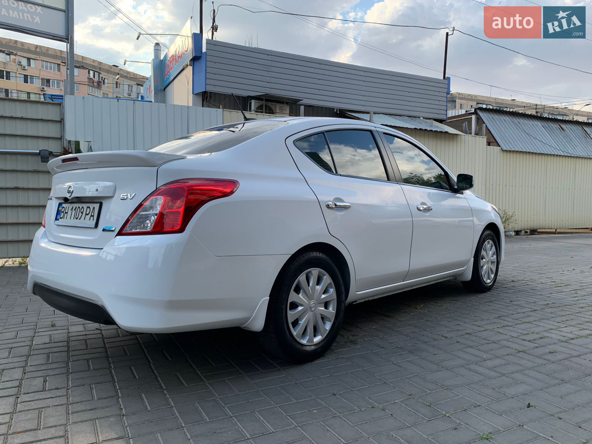 2016 Nissan Versa - мініатюра 11