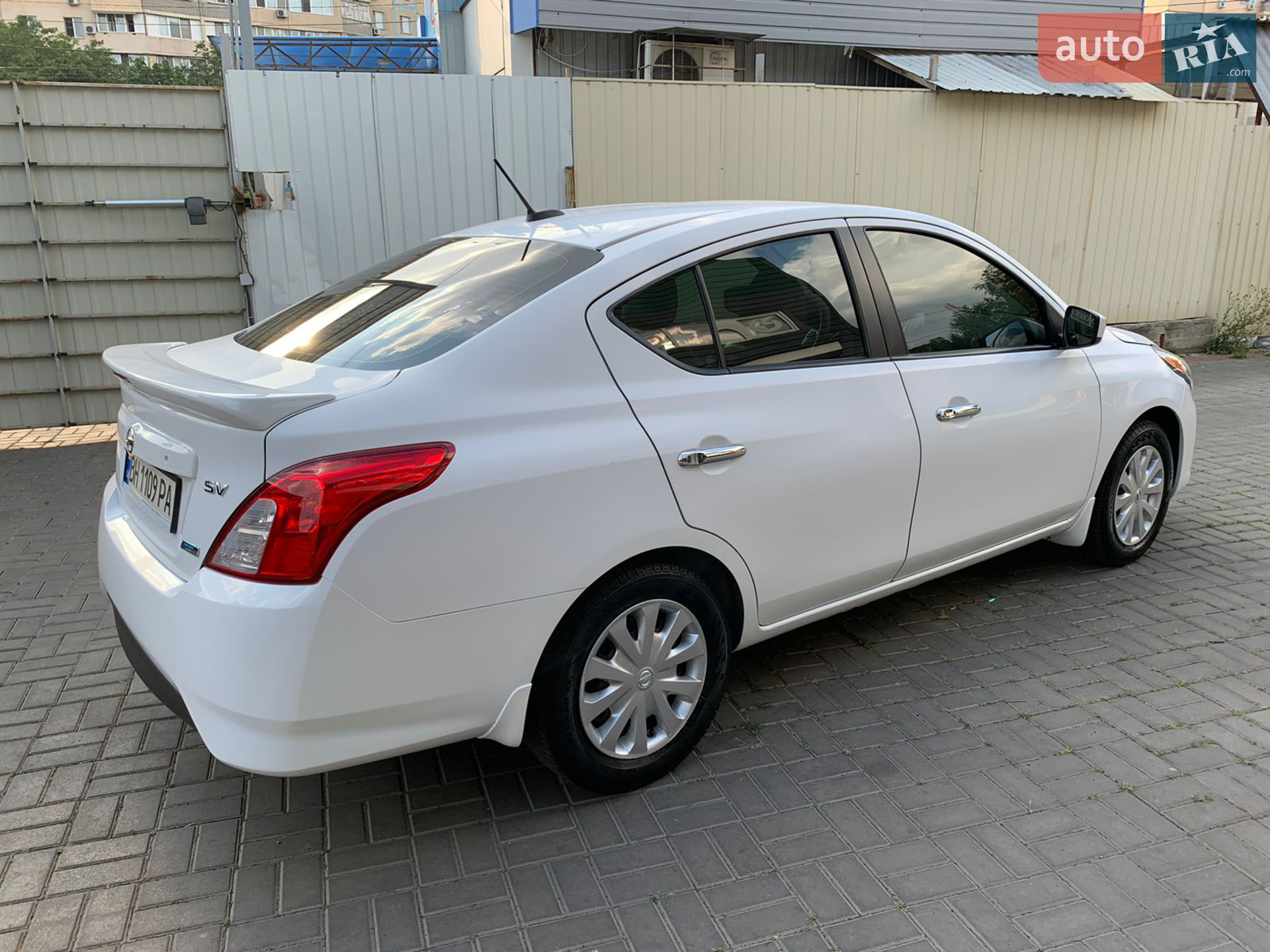 2016 Nissan Versa - мініатюра 10