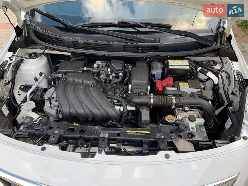 Седан Nissan Versa 2016 в Одесі