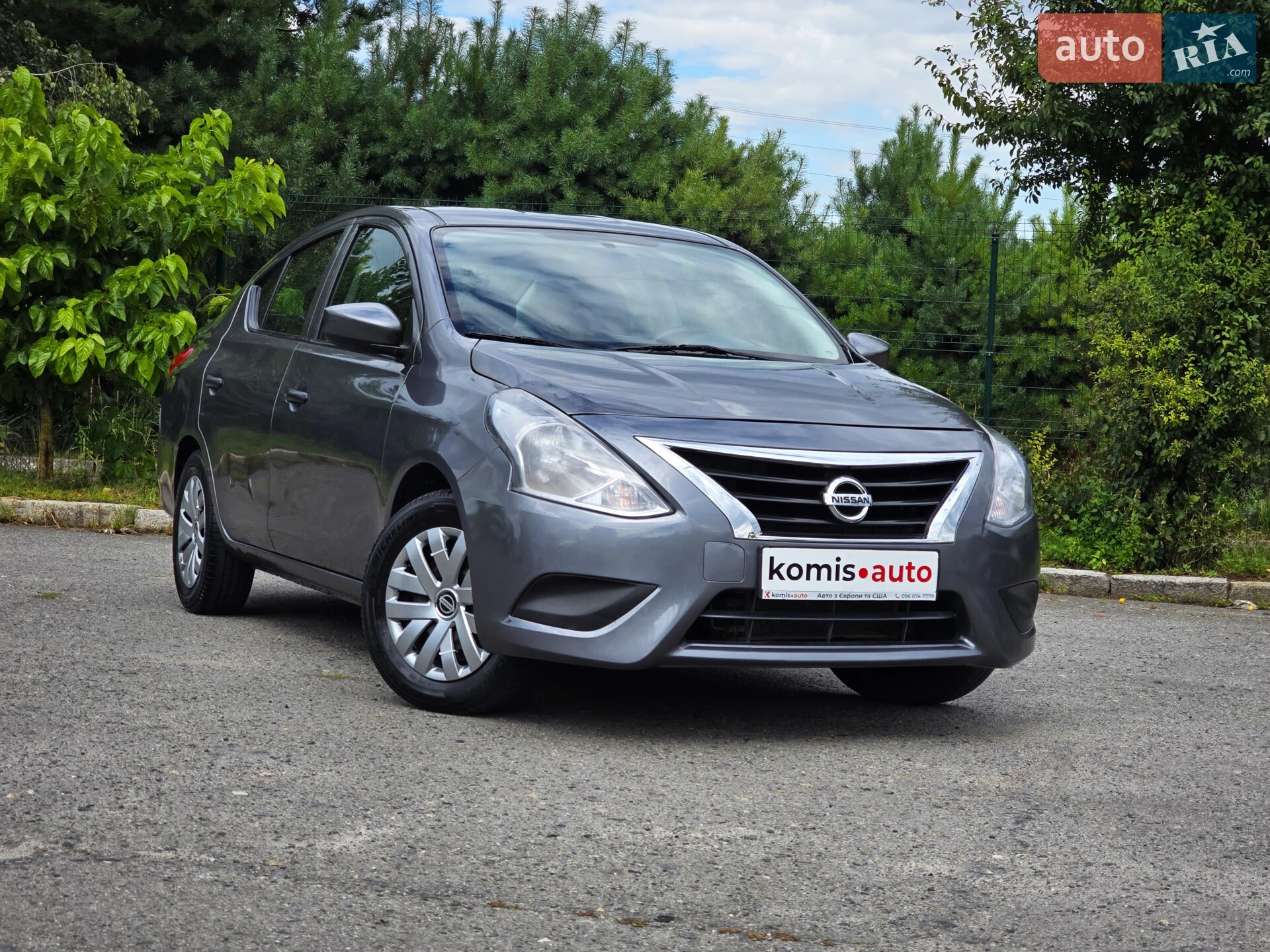 2019 Nissan Versa - фото 1