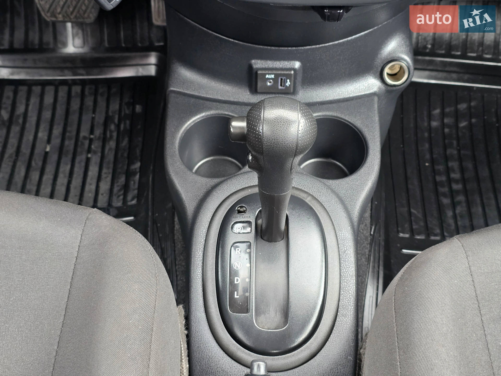 2019 Nissan Versa - мініатюра 33