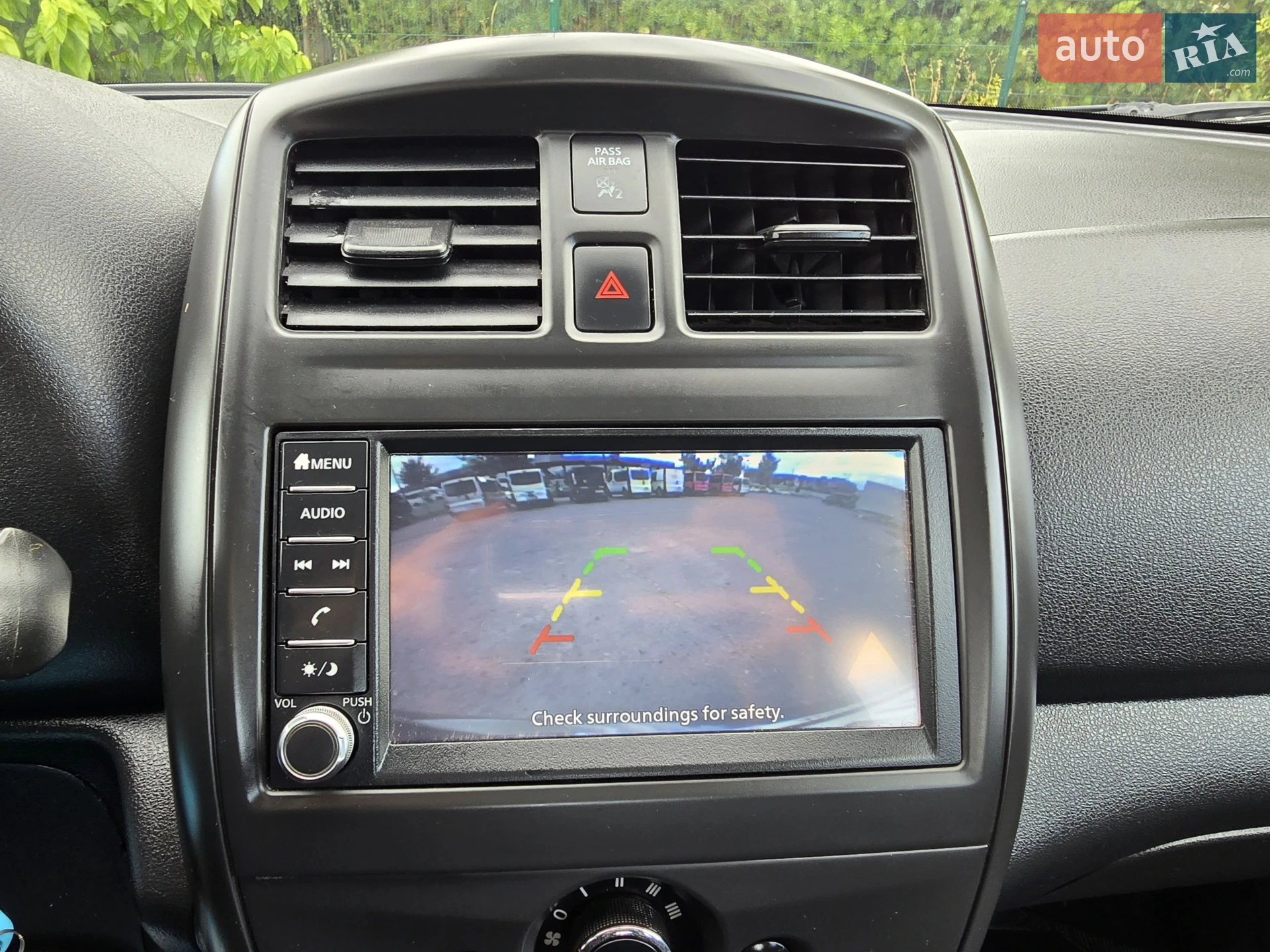 2019 Nissan Versa - мініатюра 32