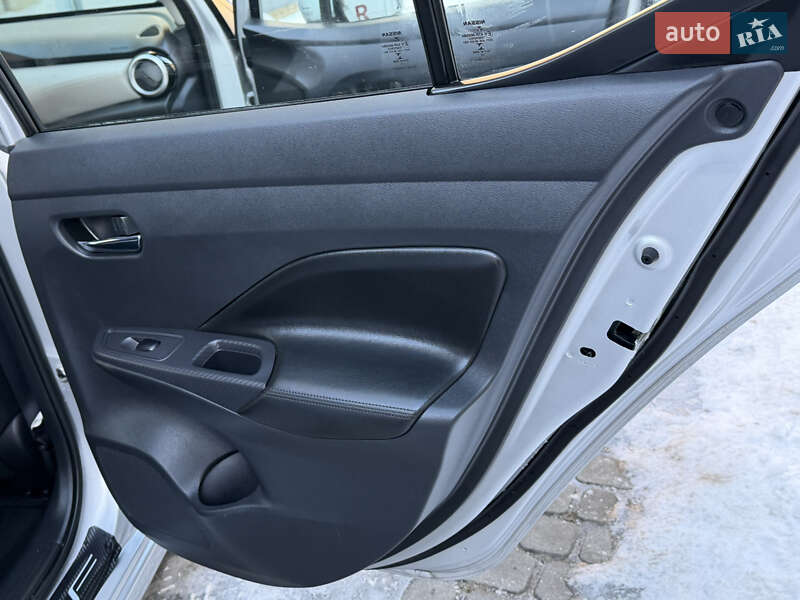 Седан Nissan Versa 2020 в Дрогобыче фото 61 Седан Nissan Versa 2020 в Дрогобыче