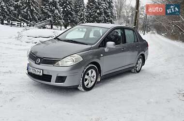 Седан Nissan Versa 2007 в Киеве