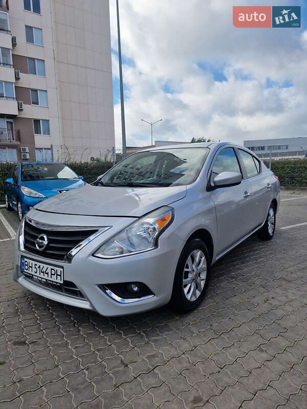 Седан Nissan Versa 2018 в Одессе фото Седан Nissan Versa 2018 в Одессе