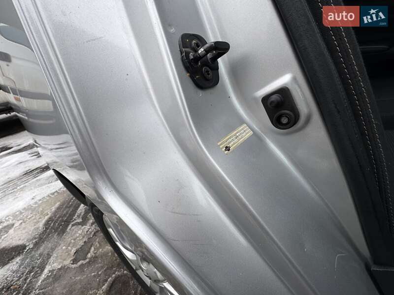 Седан Nissan Versa 2018 в Одесі