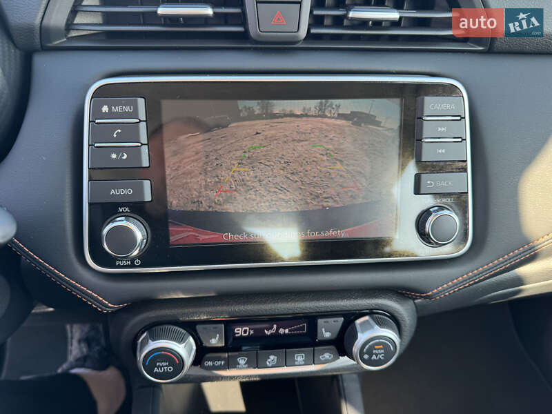 Седан Nissan Versa 2019 в Києві