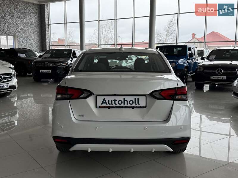 Седан Nissan Versa 2022 в Одессе