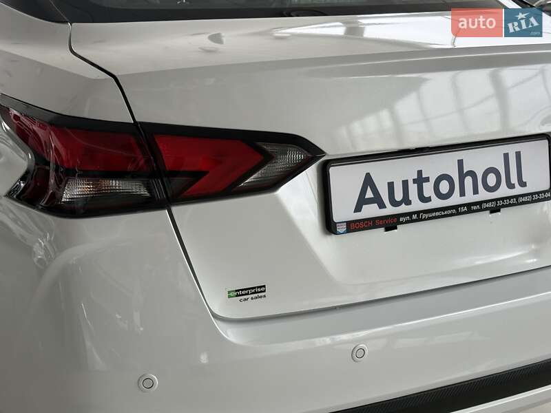 Седан Nissan Versa 2022 в Одессе