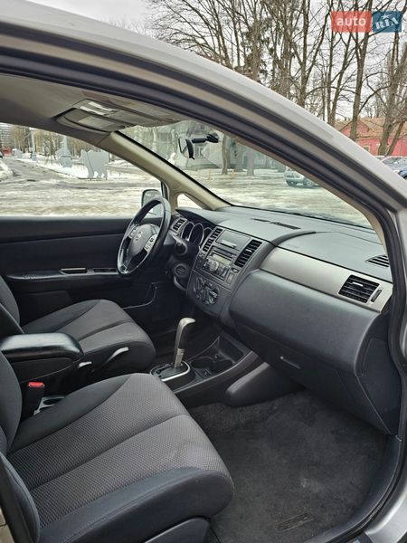 Седан Nissan Versa 2007 в Києві